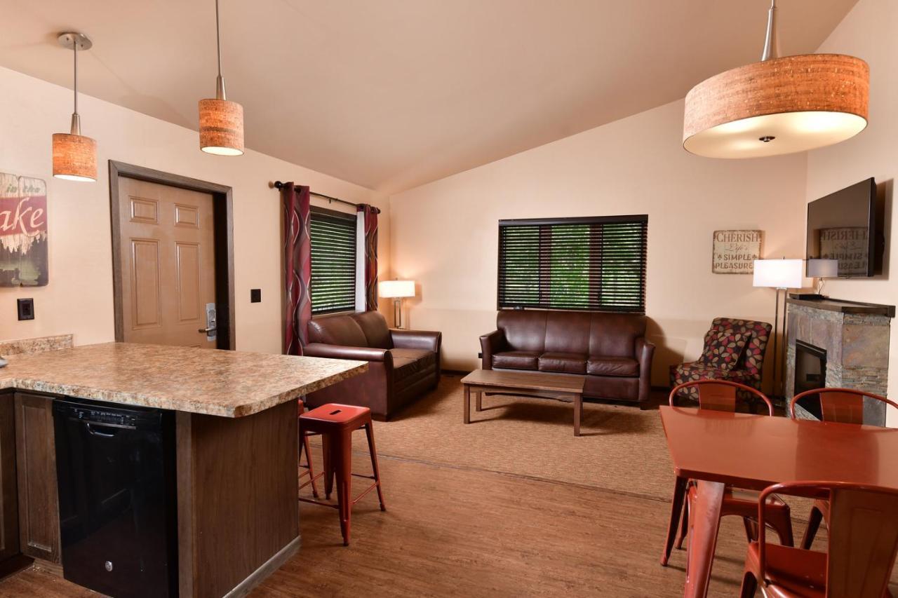 Bakers Sunset Bay Resort Lake Delton Exterior foto