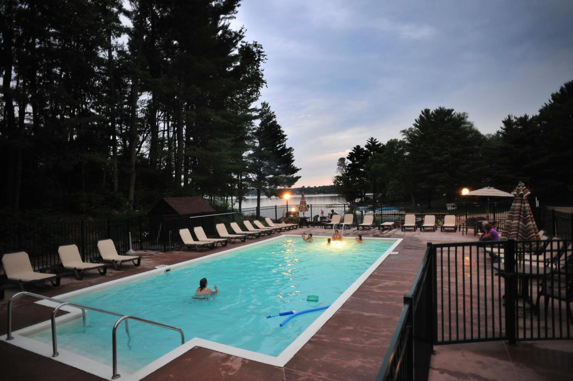 Bakers Sunset Bay Resort Lake Delton Exterior foto